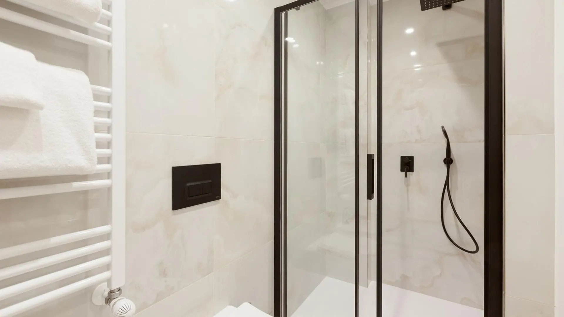 Brera Apartments In Moscova Mailand 0*,