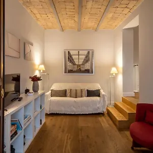 Fotofever Apt, Two Bedrooms With Air Conditioned In Elegant Shopping Area, Close To Vatican , Rom Italien
